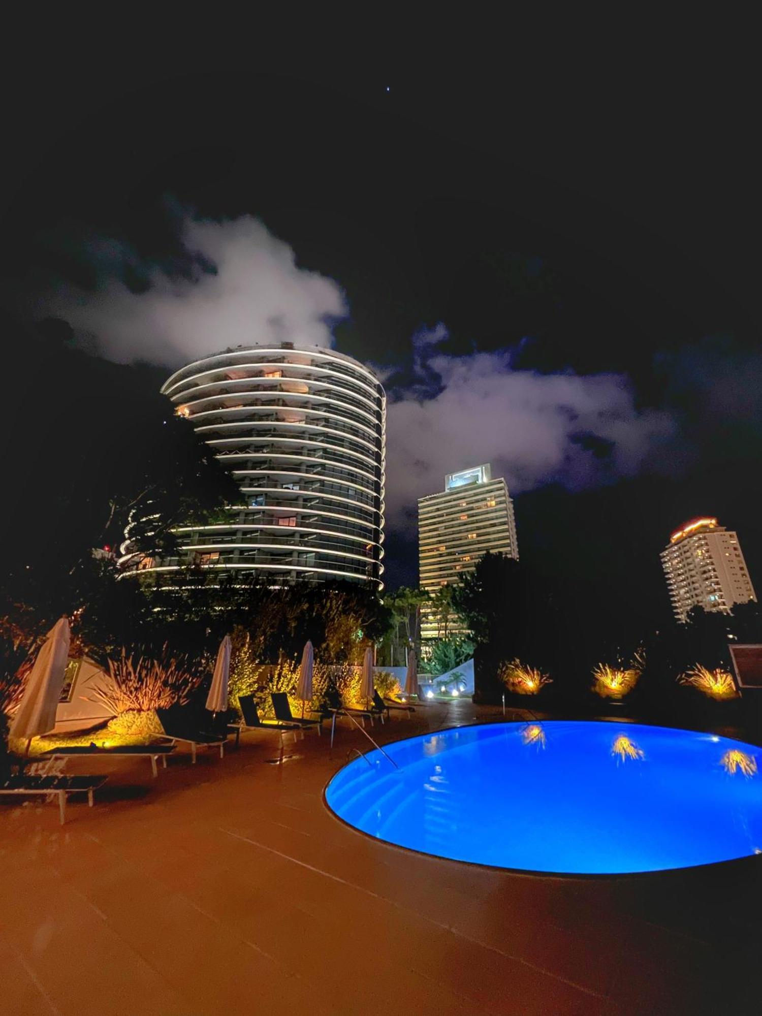 Apartamentos Torre Tressesenta Punta del Este Exterior photo
